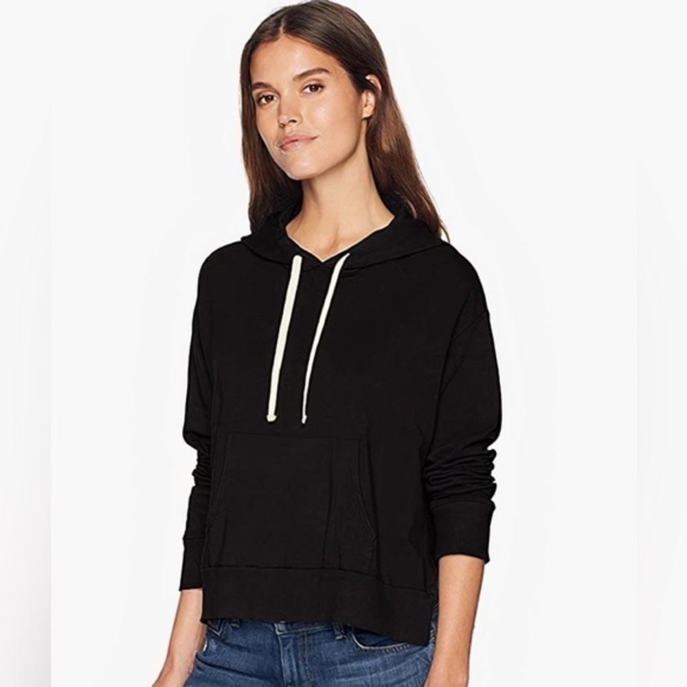Monrow Pullover Hoodie with Side Slits in Black - Size S